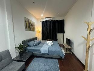 Twenty One Place Apartment in Bangkok