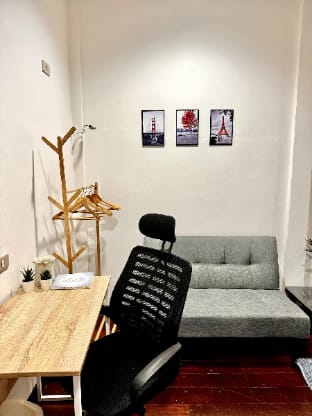 Twenty One Place Apartment in Bangkok