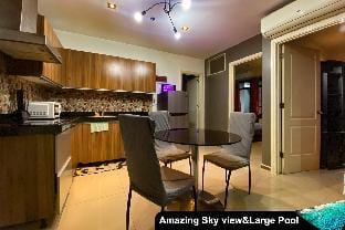 Amazing 2BR Gramercy Makati Hi-Floor View 3002   Apartment in Makati