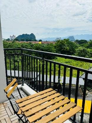 The Cove Ipoh |Mountain View 3B2B|6pax|Iconique Apartment in Ipoh