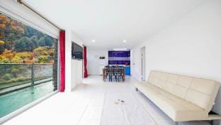 gapyeong newcastle pension Bed and Breakfast in Gyeonggi-do