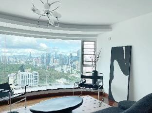 Super view day & night city centre of Shenzhen Apartment in Hong Kong