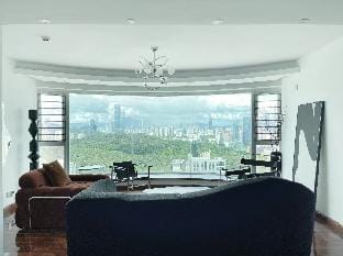 Super view day & night city centre of Shenzhen Apartment in Hong Kong