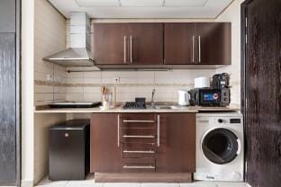 Silkhaus Spacious Studio near Almas   West Lake Apartment in Dubai