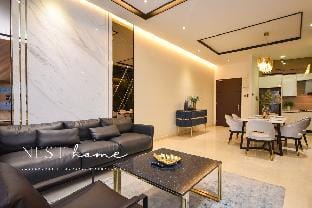 【New!】Grandeur Designer Suite【5mins walk to CIQ!】 Vacation rental in Johor Bahru