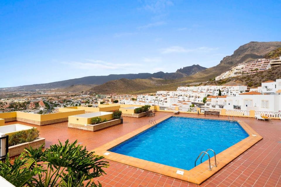 Balcon Smart Home  Hi-End Services Media Streaming Apartment in Costa Adeje