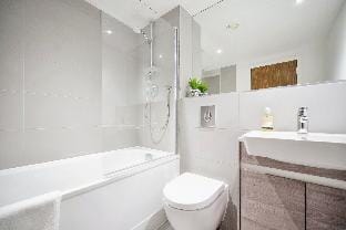 Modern Luxury - Grand Exchange Bracknell Apartment in Bracknell