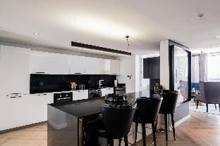 Waterfront Elegance at Harbour Bridge 413 Apartment in Cape Town
