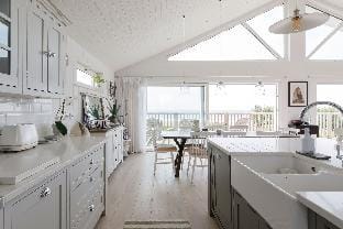 Hamptons Style Lux Beach house Vacation rental in Chichester District