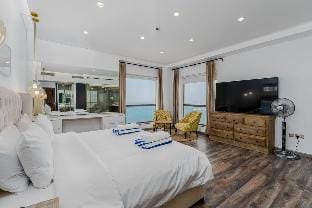 JBR Bahar Beach Views  4 beds Apartment in Dubai