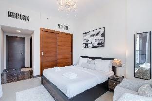 Close to beach I Super speed Wi-fi I Steam-Sauna  Apartment in Dubai