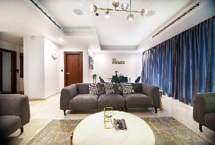 Luxury 2 Bedroom with Private Cinema, Eko Atlantic Apartment in Lagos