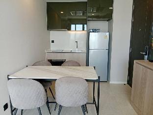 Prime 2-Bed Apt, Skyline View Apartment in Bangkok
