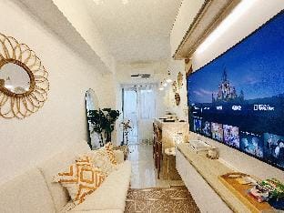 Boho Bliss Condotel Manila  Apartment in Mandaluyong