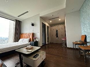 Studio Masteri A.*12A Smart City Homestay Vacation rental in Laos