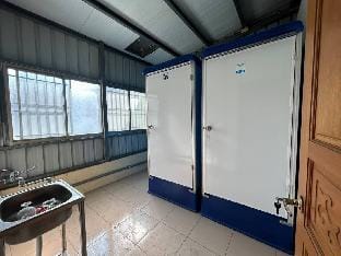 簡單的木質感小屋，家裡的頂樓，共享出來，適合不介意簡易的環境的人 Apartment in Kaohsiung