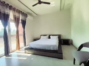 SK Brownstone Villa Luxurious 5 bedroom villa Villa in Maharashtra