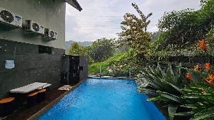 Villa bandung dago W Heated pool hangat Villa in Bandung