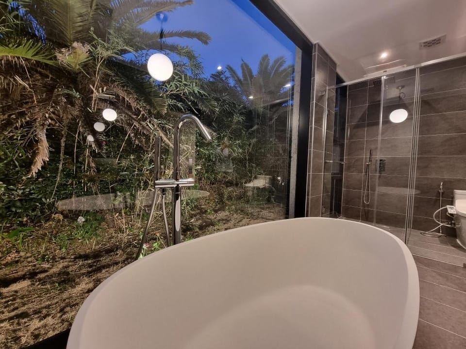 The Sea Villa, The Villas Ocean Suite Bed and Breakfast in South Korea