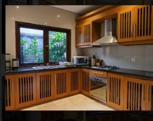 2 Br Pool Villa Senang Canggu Walk distance Beach Villa in North Kuta