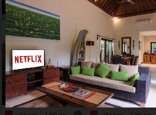 2 Br Pool Villa Senang Canggu Walk distance Beach Villa in North Kuta
