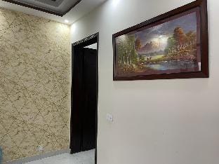 Luxury Private House Opposite DHA Phase 5 Vacation rental in Lahore