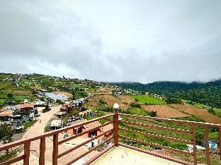 The Moon House Phu Thap Buek Vacation rental in Laos