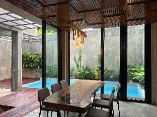Villa Bandung Dago Design Unique W Private Pool Villa in Bandung