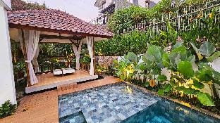 Villa Bandung Vibes Bali W Private pool & Gazebo Villa in Bandung