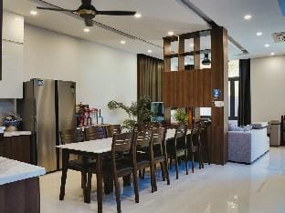 Hollywood Private Pool Villa / 5BR 7BD Vacation rental in Da Nang