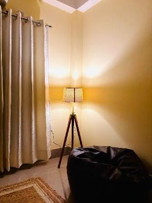 90’s Crib Vacation rental in Bangladesh