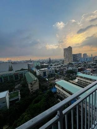 Pink Room -1 BR w/ Balcony Apartment in Quezon City