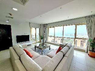 Panoramic view next to JBR beach Vacation rental in Dubai