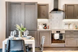 Cosy 1Bed Boho Bay-Cardiff Bay-Netflix Apartment in Cardiff