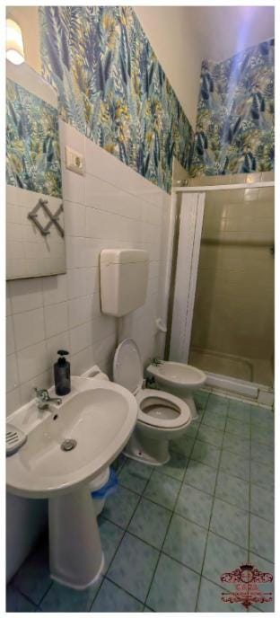 Gara Holiday Home Love Blue- Bologna Airport Suite Apartment in Bologna