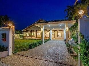 Ban por nopparat Huahin Villa in Nong Kae