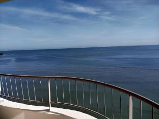 Beachfront season homestay 6 people Apartment in Tanjung Bungah