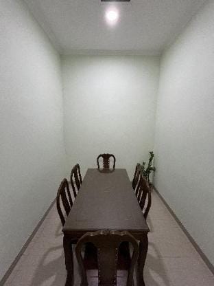 Alena Guest House Ponorogo Vacation rental in East Java