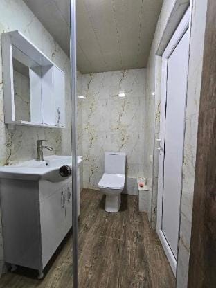 3 bedroom house with seaming pool and sea view Vacation rental in Batumi