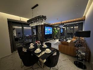 Most lavish apt 40+ Floor skyviwe  ist #90 Vacation rental in Istanbul