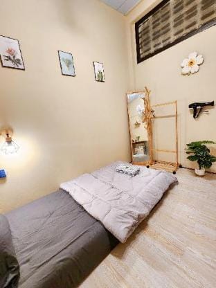 213:Cozy and Sweet Place Near BTS Apartment in Bangkok