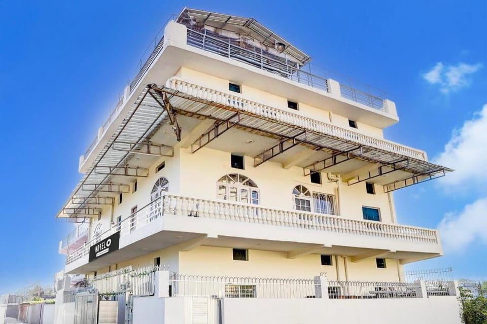Super Hotel O Sudhowala Near Nanda ki Chowk Hotel in Dehradun