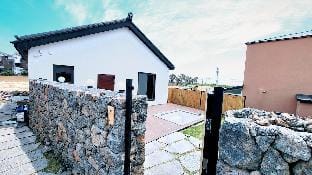 Jungmun Houses Vacation rental in South Korea
