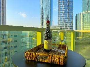 Unforgettable Canal & Sea View in Dubai Marina Apartment in Dubai