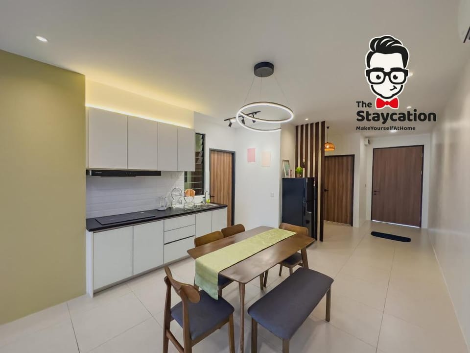 Staycation Homestay 55 Armadale near Gala City Apartment in Kuching