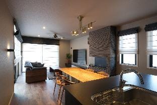 Luxury Villa with Fireplace Warmth and BBQ [taizen] Villa in Shizuoka Prefecture