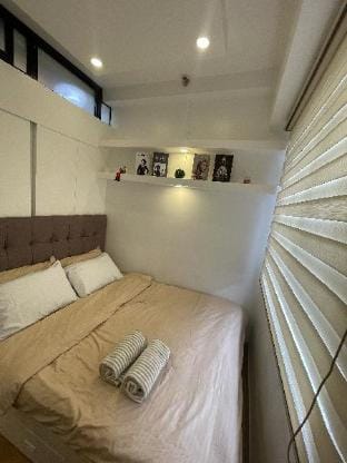 URBAN HAVEN Trees Residences SM FAIRVIEW  Apartment in Quezon City