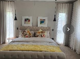 Luxury Holiday Home in Nahoon Vacation rental in Eastern Cape