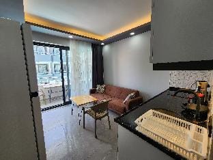 Antalya Manavgat Side'de havuzlu sitede 1+1 daire. Apartment in Side