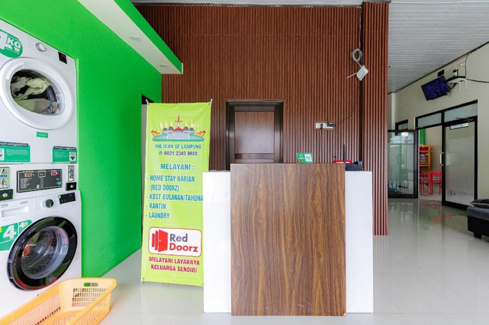 RedDoorz Syariah near Institut Teknologi Sumatera ITERA Lampung Hotel in Indonesia